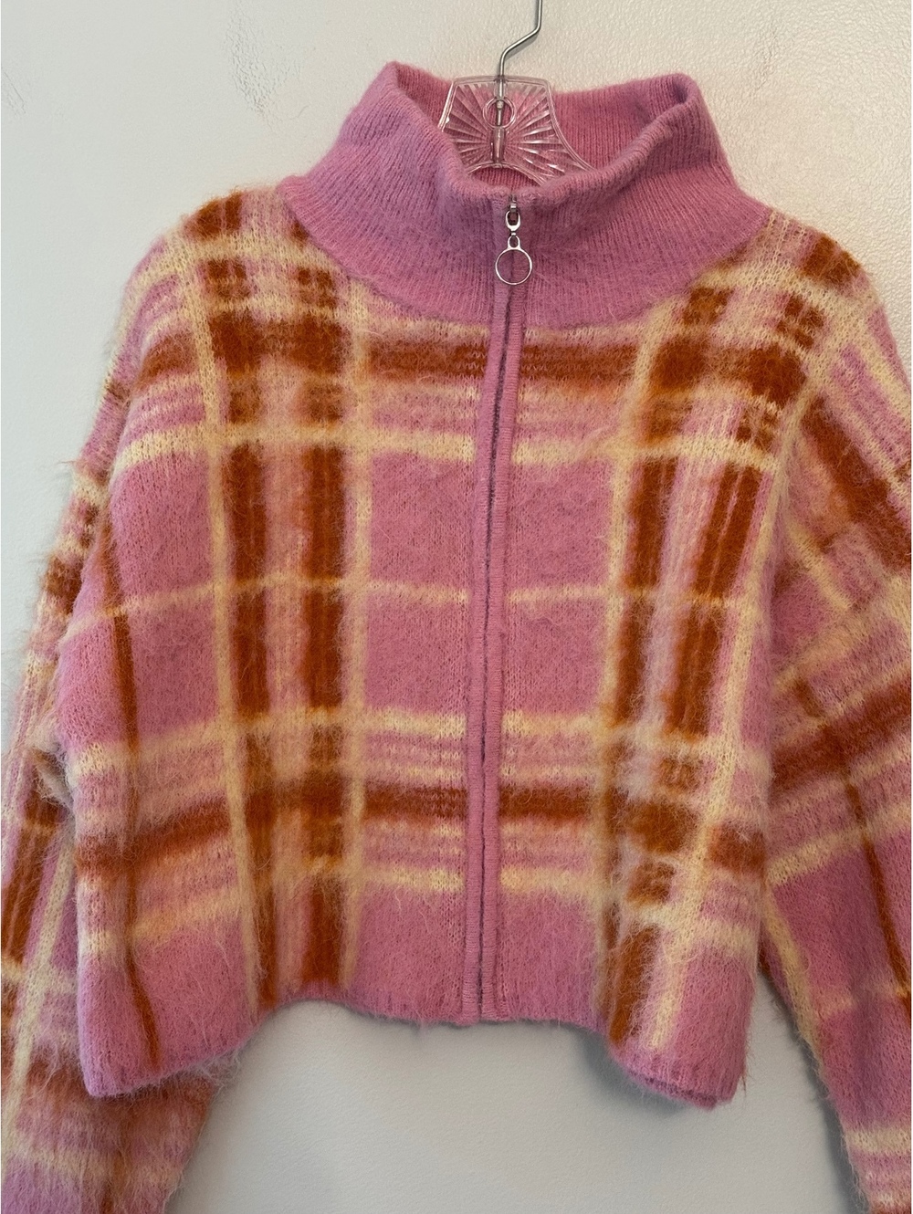 Wild Fable Medium Pink Plaid Cropped Zip Up Sweater